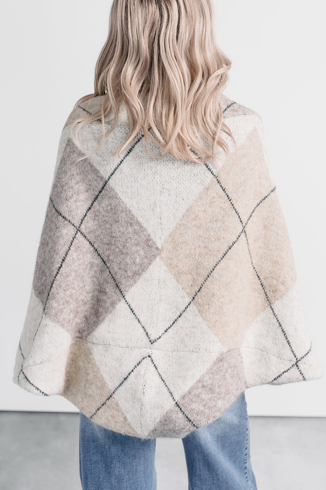 Quiet Day In Argyle Knit Shrug Cardigan (Oatmeal)