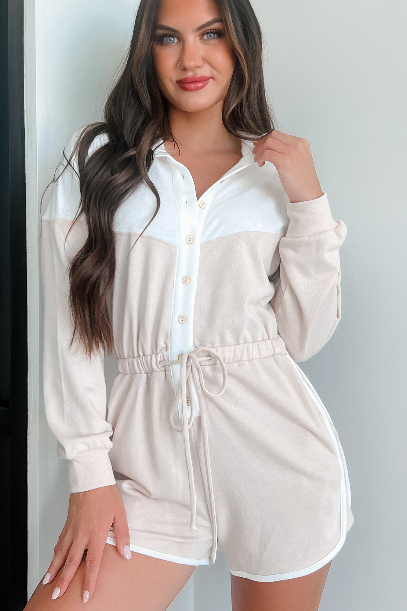 Ozzie Button-Front Long Sleeve Romper (White/Seashell)