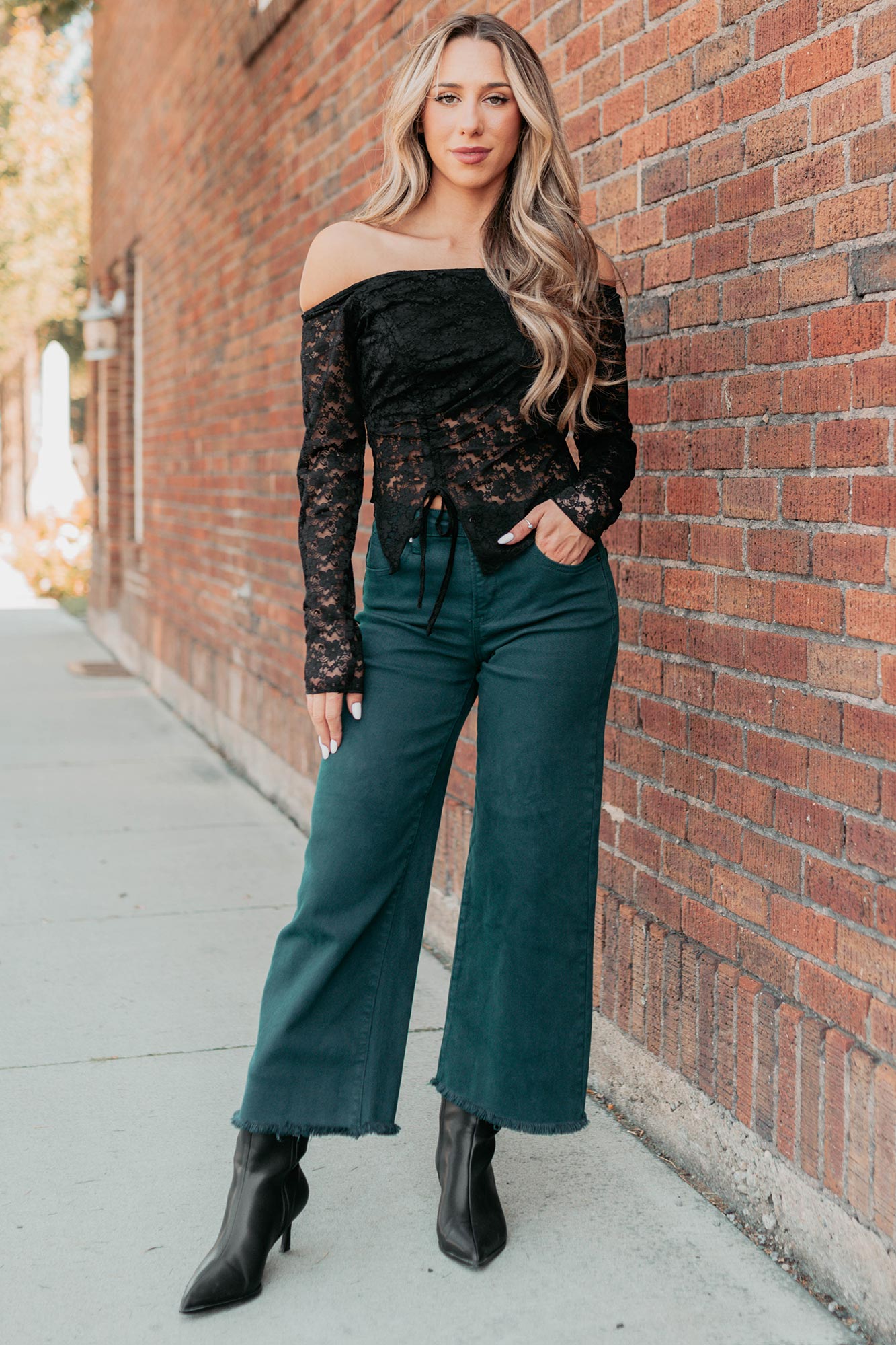 Walter High Rise Wide Crop Risen Jeans (Hunter Green)