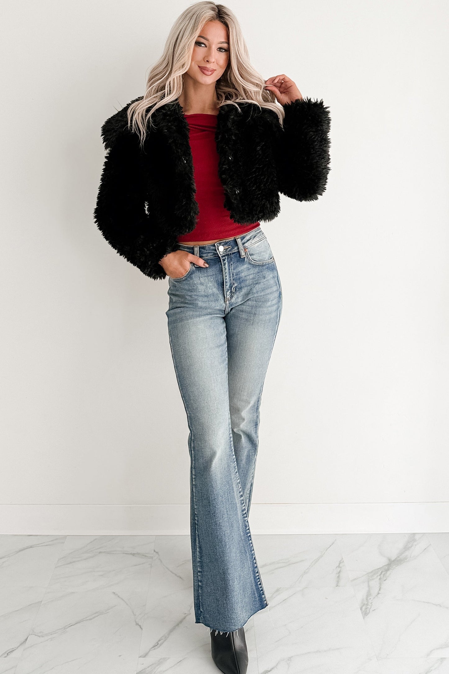 Strong Season Faux Fur Collared Jacket (Black)