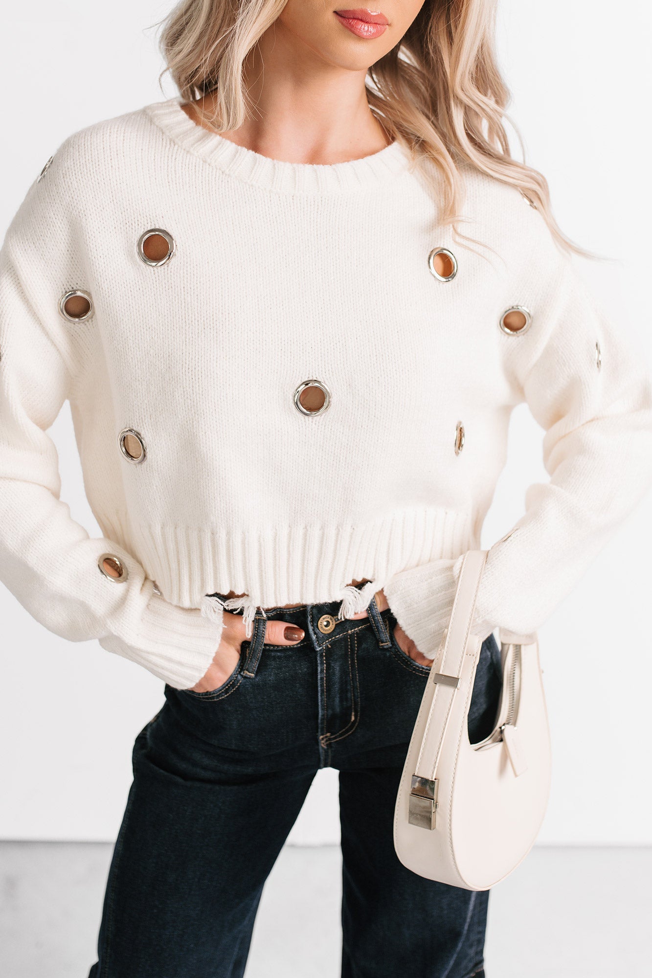 Winter Slow Distressed Grommet Sweater (Ivory)